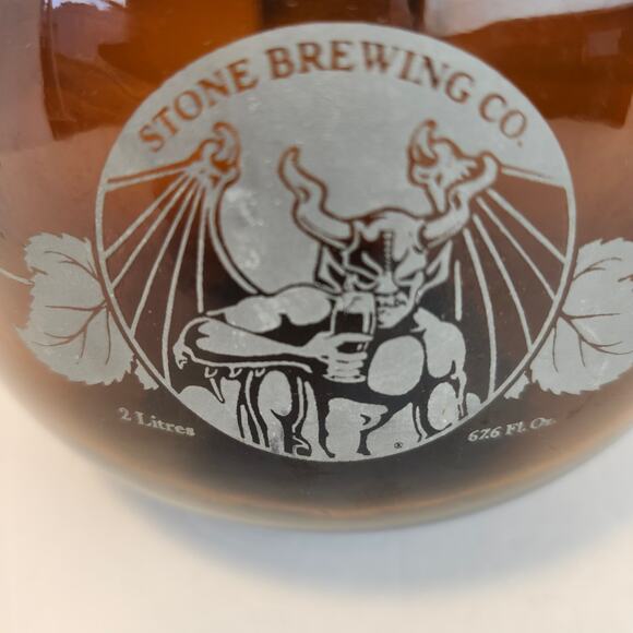 Stone Brewing Co 2 Liter Growler Glass Airtight Topper Brown Bottle Beer Empty - Picture 5 of 11